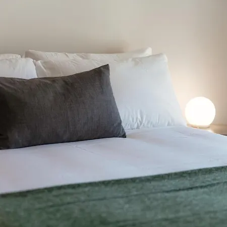 Apartment By Quokka 360 - Bright And Modern Flat With Balcony *