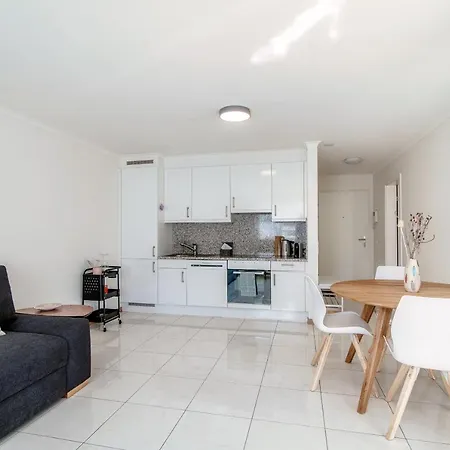 By Quokka 360 - Bright And Modern Flat With Balcony * Minusio