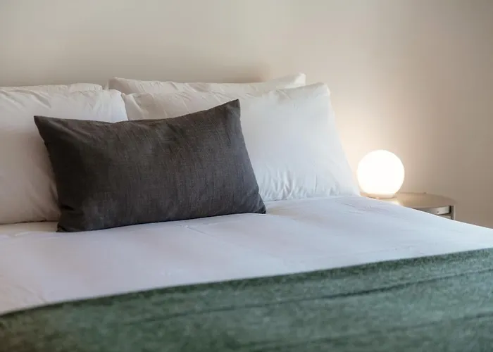 Apartment By Quokka 360 - Bright And Modern Flat With Balcony *