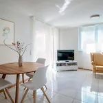By Quokka 360 - Bright And Modern Flat With Balcony *