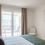 By Quokka 360 - Stylish And Bright With Private Balcony Apartment *